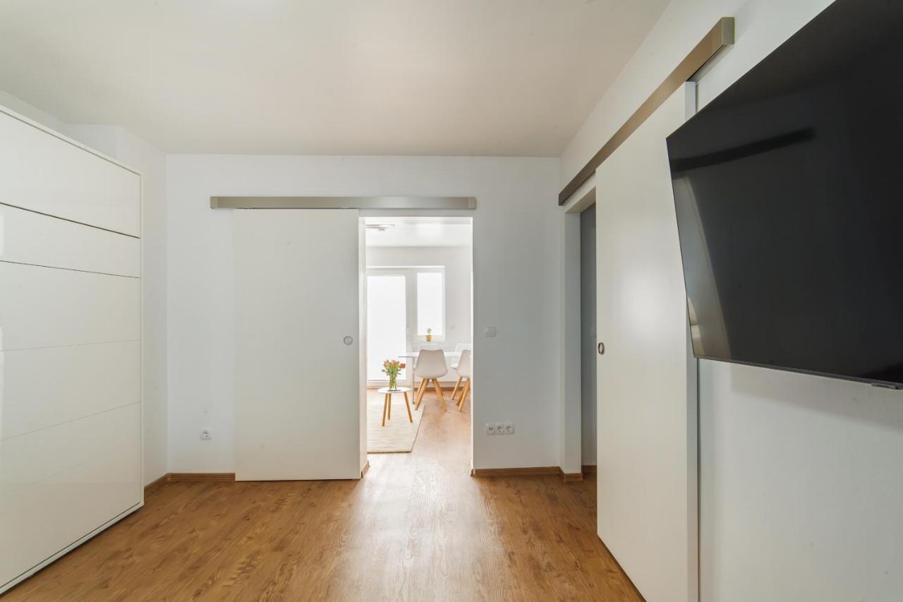 Design Apartment / 2 Room / Central / Contactless Check-In Hannover Bagian luar foto