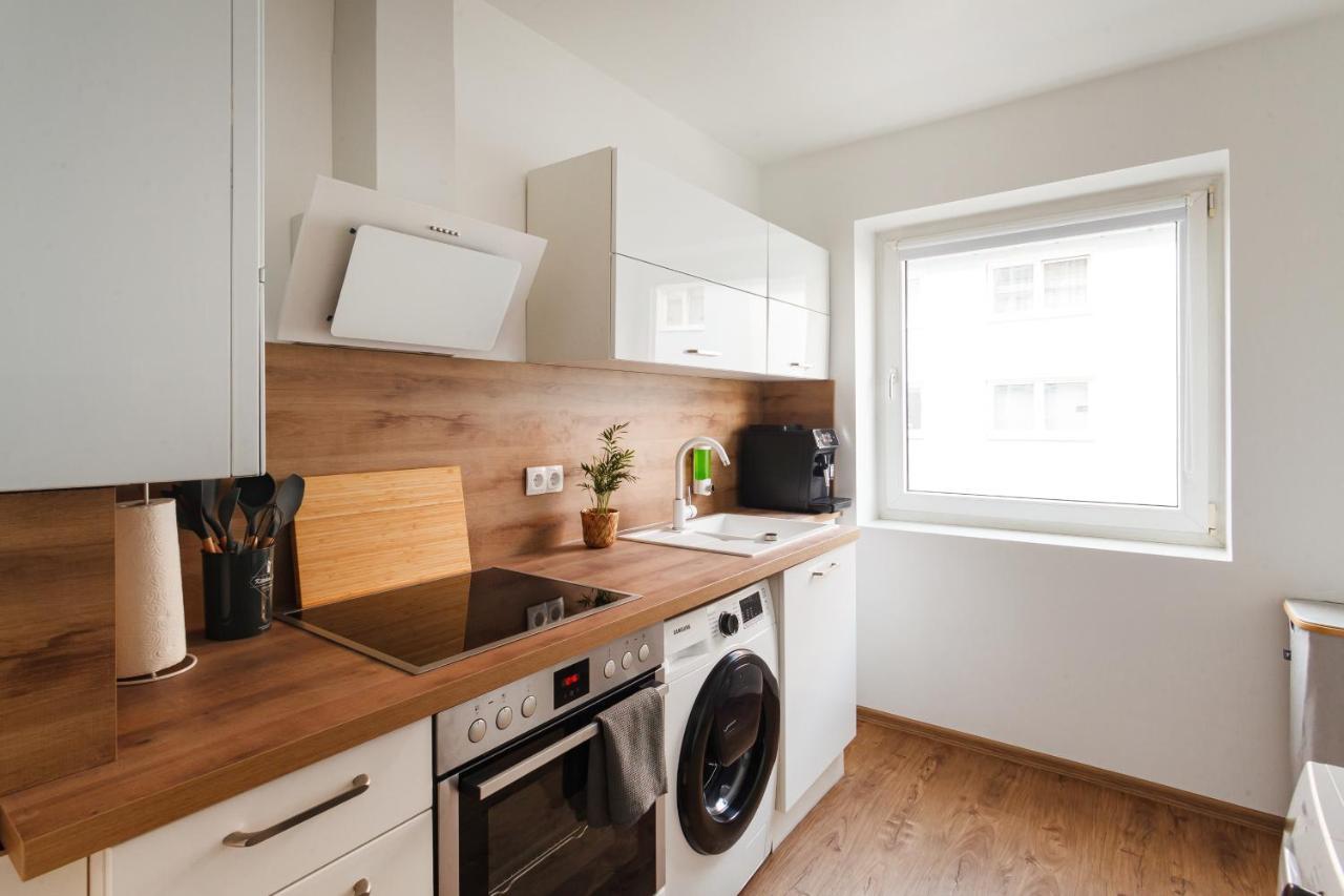 Design Apartment / 2 Room / Central / Contactless Check-In Hannover Bagian luar foto